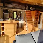 Prázdninový dům Tiny House Ueber Dem Wasser Schwebend, Mit Fasssauna, Naehe Dresden Saechsische Schweiz - Bestprice *